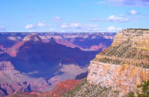 「グランド」と「グラウンド」の正しい使用法:違いと具体例 こねたねっと